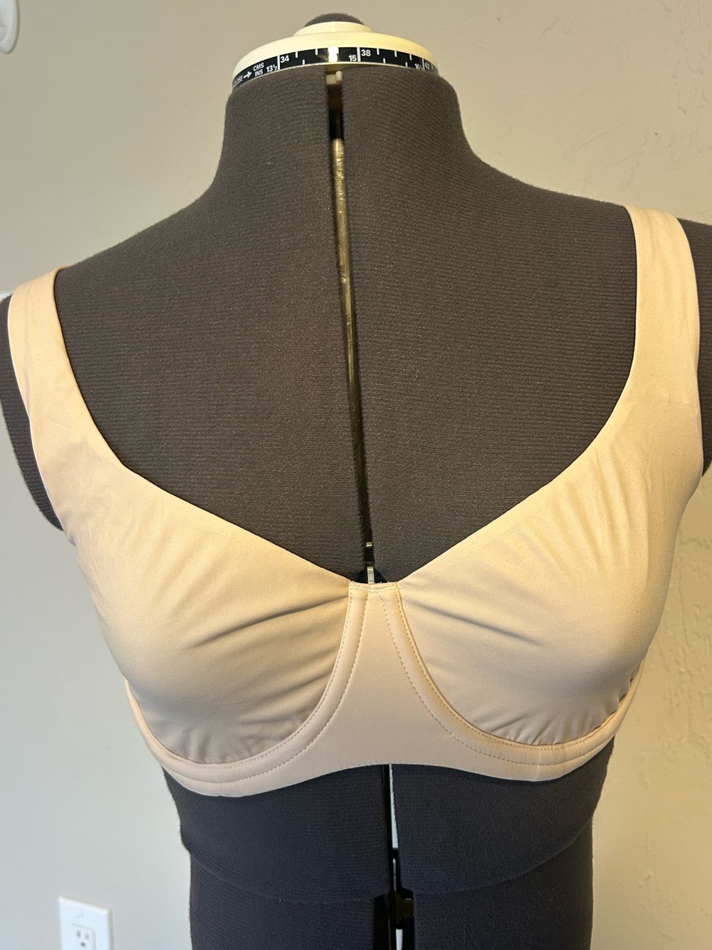 DOBREVA Balconette Underwire Bra Beige 34DD Adjustable Strap Hook & Eye (1936)
